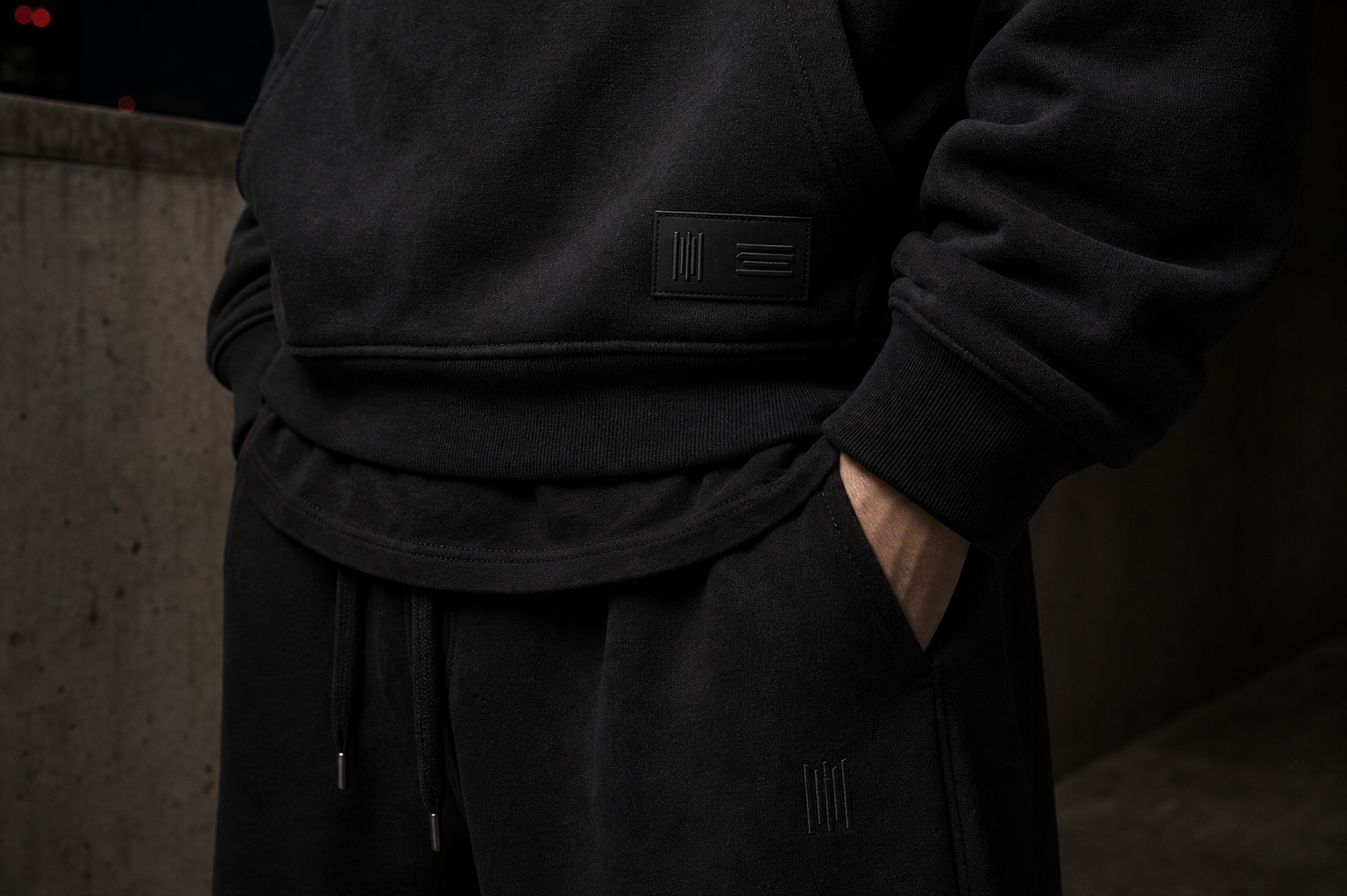05 · DETAIL